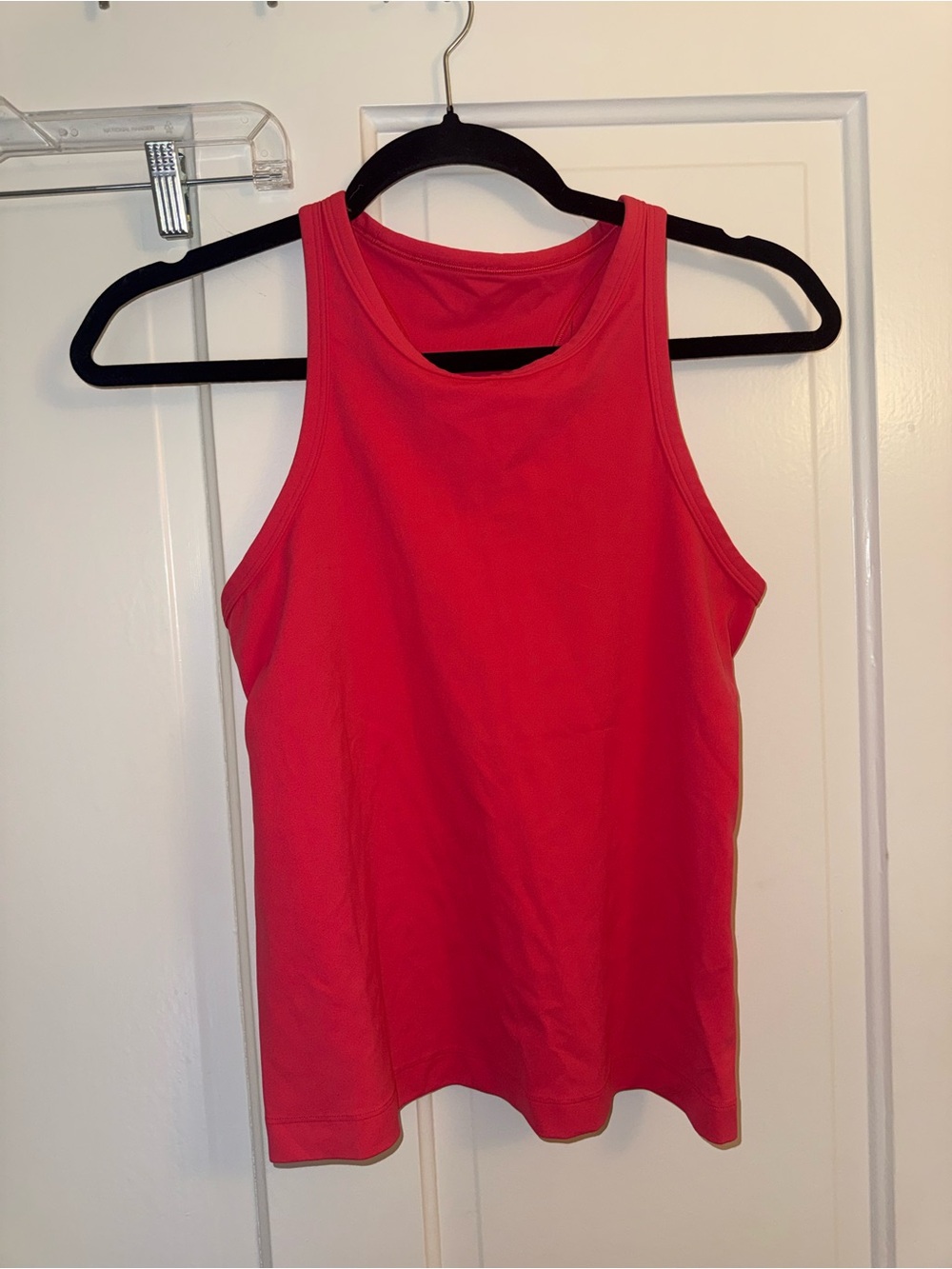 Women’s Magenta align cropped Tank Top